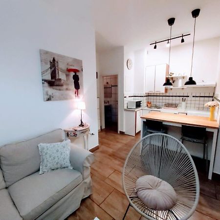 Studio Apartmant Leona With Parking Place Split Exterior photo